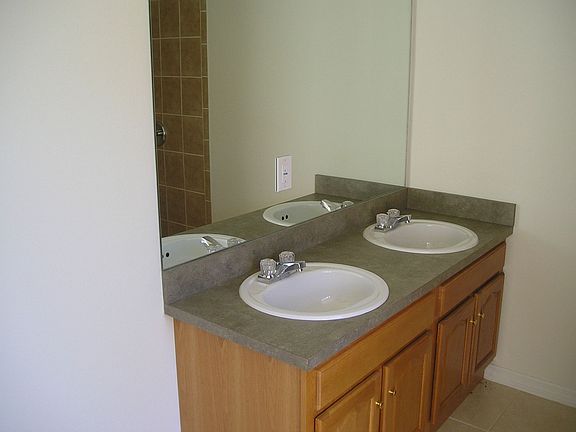 Dual sinks