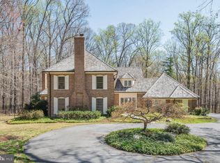 10101 Bentcross Dr, Potomac, MD 20854