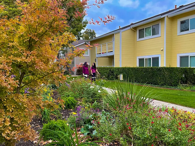 Cypress Pointe Apartments — Photo 6