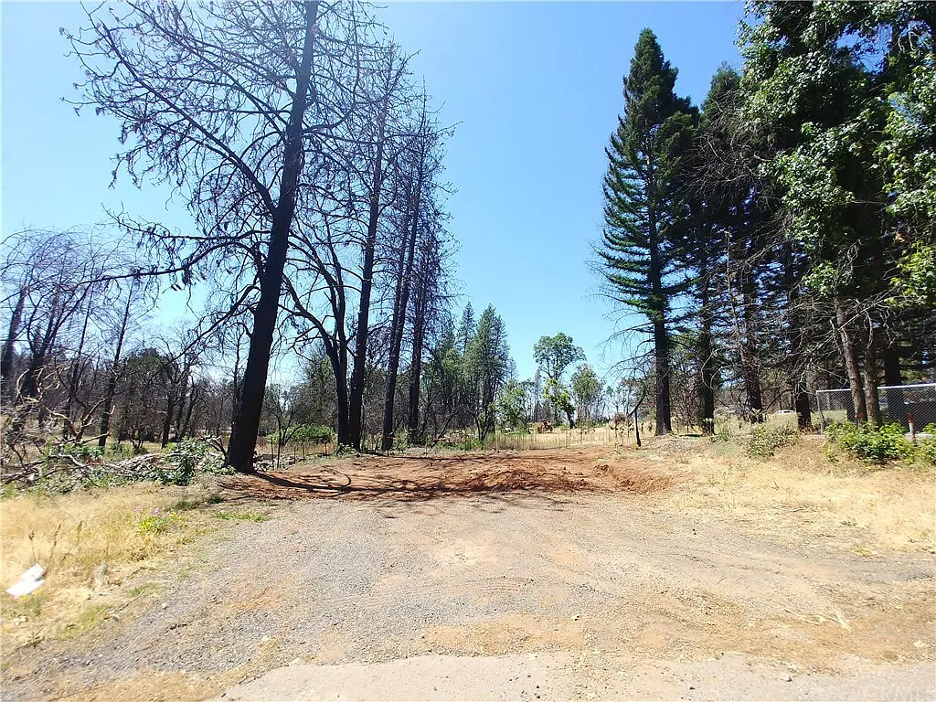 502 Oakwood Ln photo 1