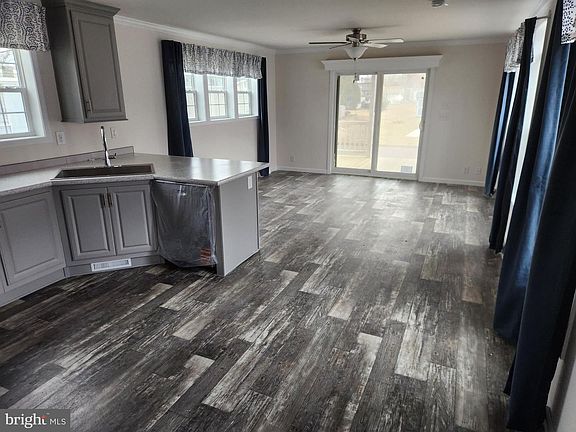 5th image of 4307 Dover Dr