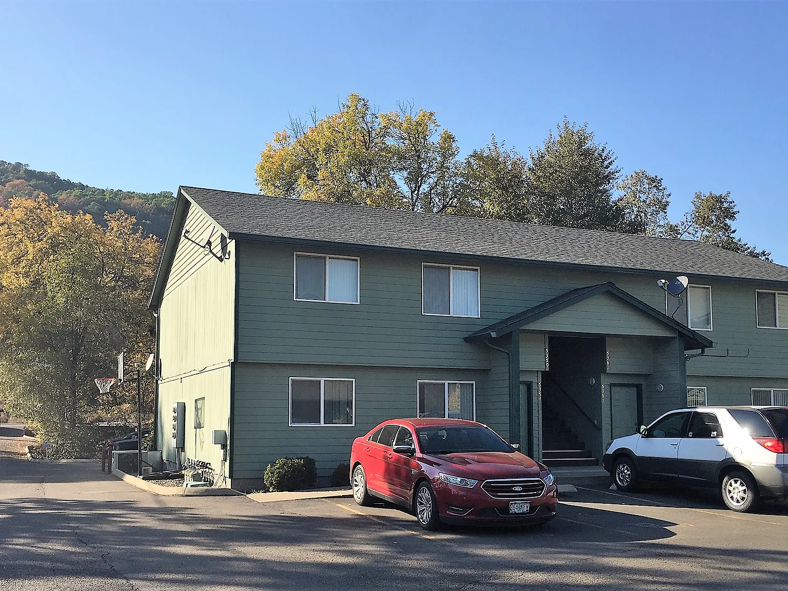 NE Stephens — Photo 1