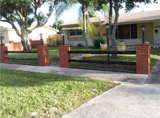 7140 Fillmore St, Hollywood, FL 33024