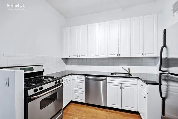 Rented by Sotheby's International Realty | media 15