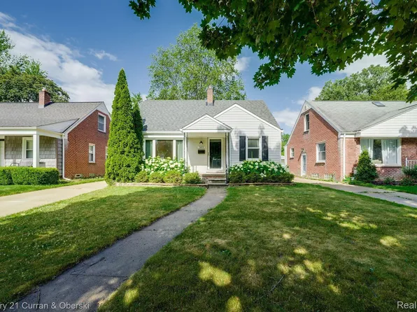 3015 N Wilson Ave, Royal Oak, MI 48073