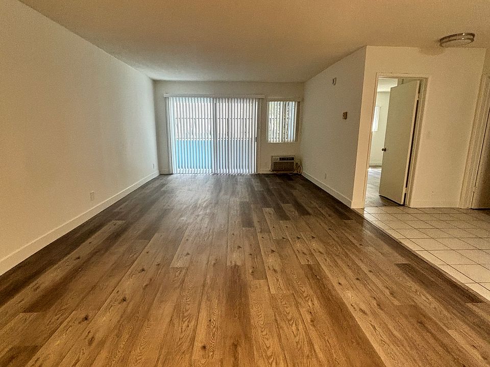 1st image of 700 Irolo St APT 24