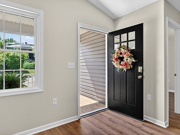 4th image of 638 C St