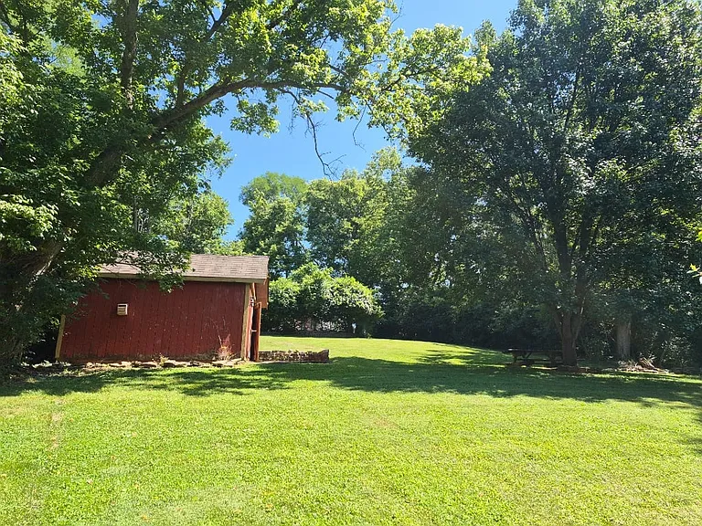 6386 Taylor Rd — Photo 24
