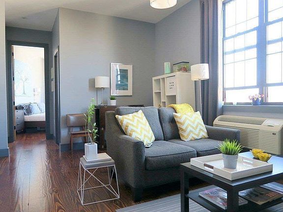 2nd image of 29 Spencer Pl #5