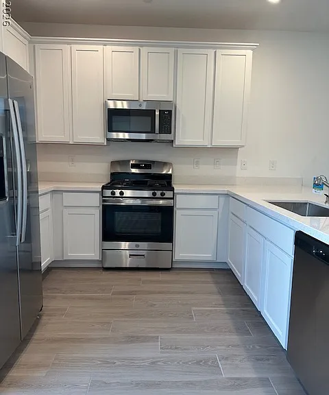 9733 Redwood Cascade St — Photo 4