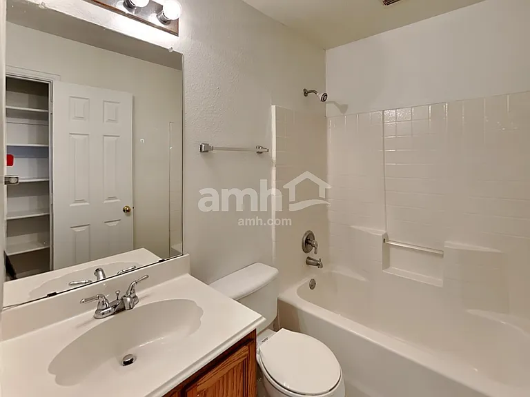 3933 Evergreen Ct — Photo 17