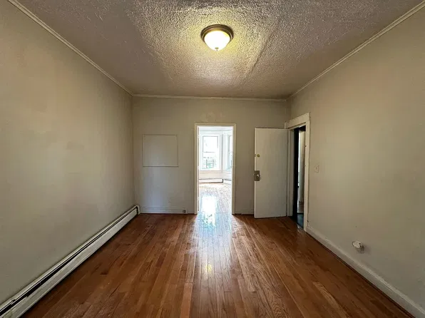 126 Bergen Ave, Jersey City, NJ
