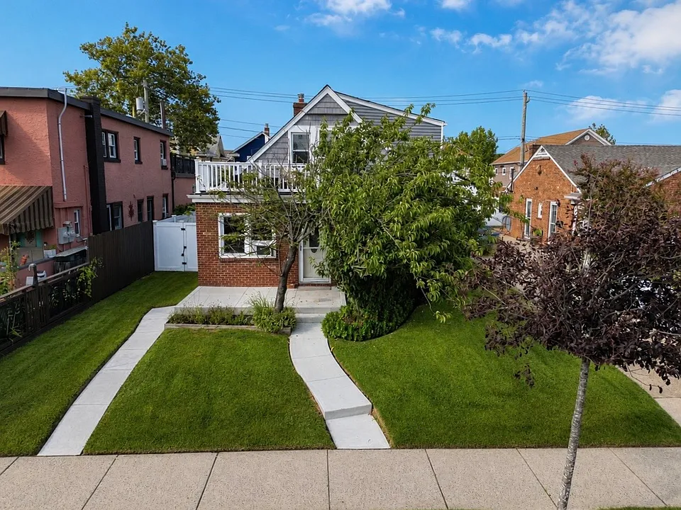 615 W Park Ave #2