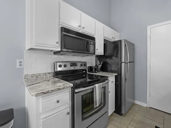 1517 Fairfax Ln, New Bern, NC 28562