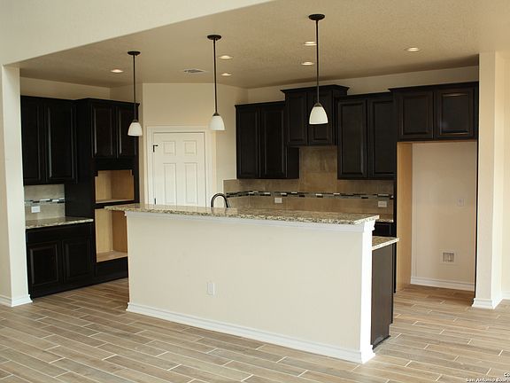 5th image of 3582 King Terrace