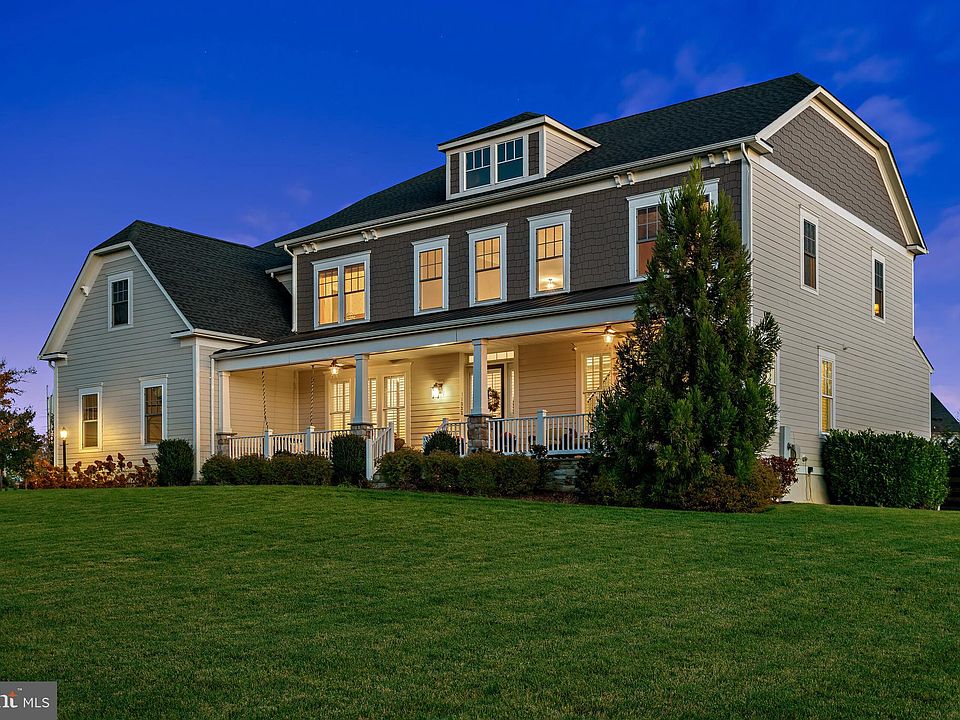 1st image of 41933 Clover Valley Ct