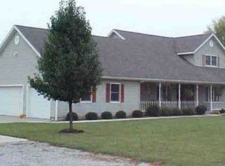 10911 E Mulligan Dr, Effingham, IL 62401