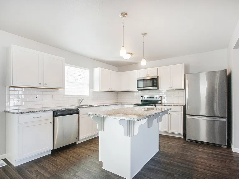 7532 Bramling Dr — Photo 4