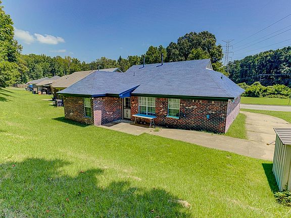 5th image of 3681 Natalie Dr