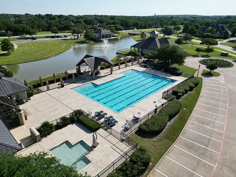 1020 Highland Oaks Dr — Photo 39