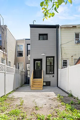 Rented by NOVO Living LLC | media 24