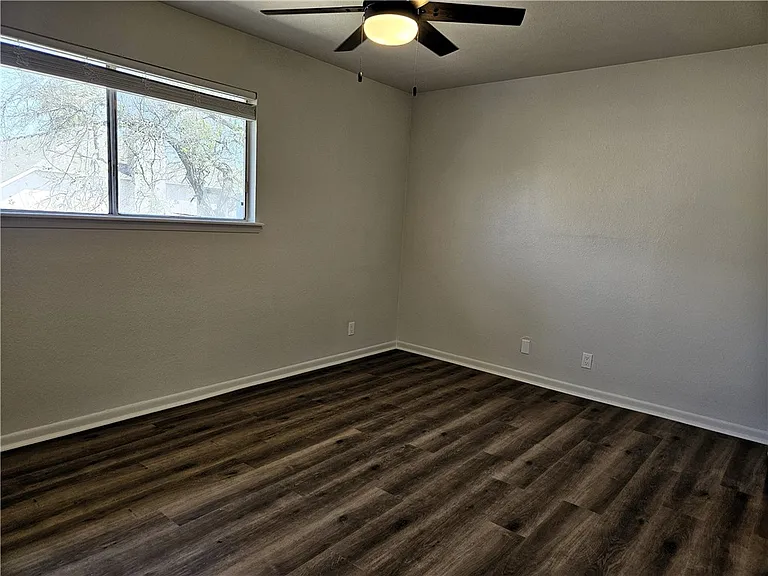 4802 Delwood St #5 — Photo 11