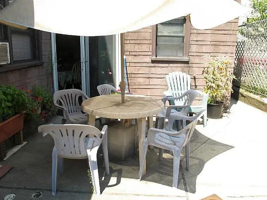 Rented by Dream Space Realty | media 7