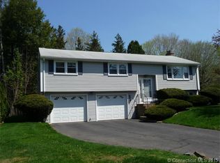 39 Peterson Rd, Vernon, CT 06066