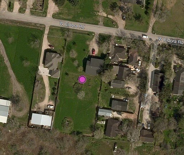 2nd image of 213 W Eldora Rd
