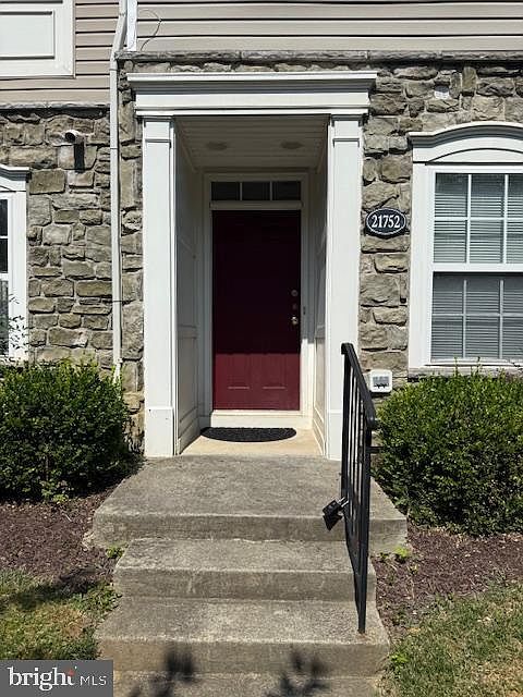 1st image of 21752 Ascot Ct