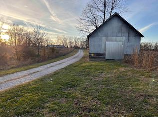 1675 Rabbitsville Rd, Mitchell, IN 47446