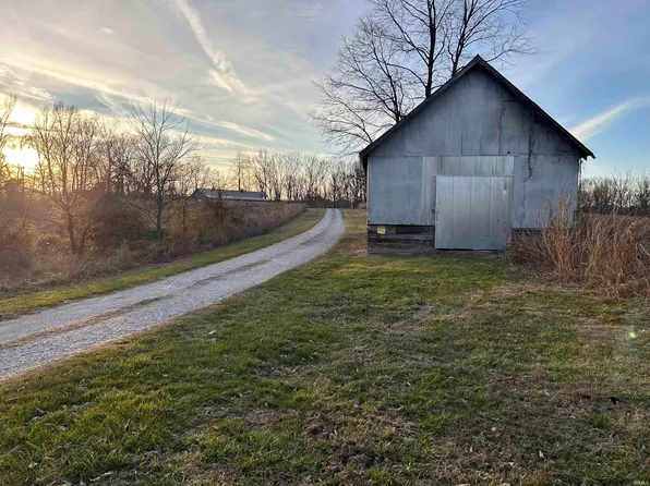 1675 Rabbitsville Rd, Mitchell, IN 47446