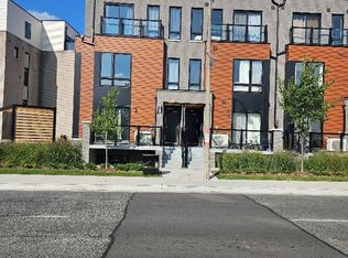 165 Tapscott Rd #239, Toronto, ON M1B2L2