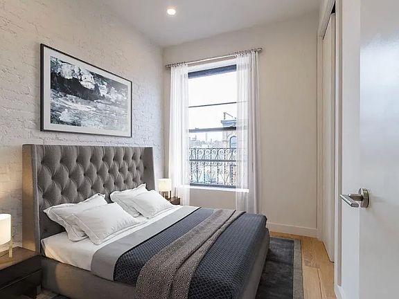 4th image of 244 E 7th St APT 8