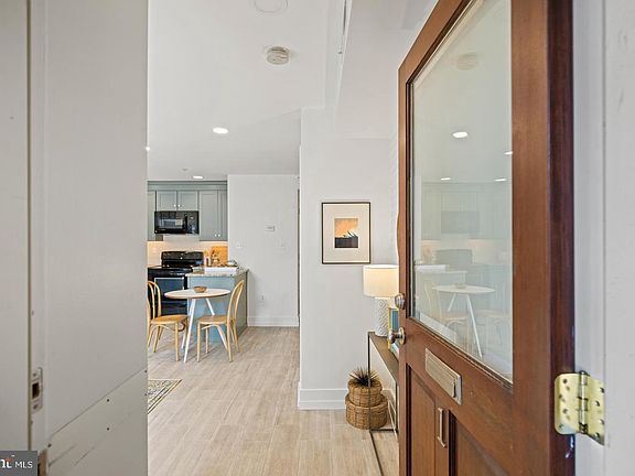 4th image of 1237 Kenyon St NW #1