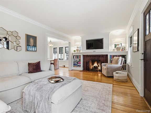 4th image of 427 Wilcox St