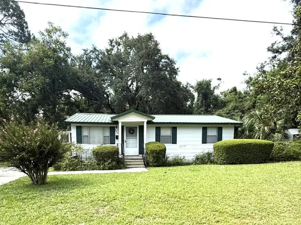 833 Roberts St NW, Live Oak, FL 32064