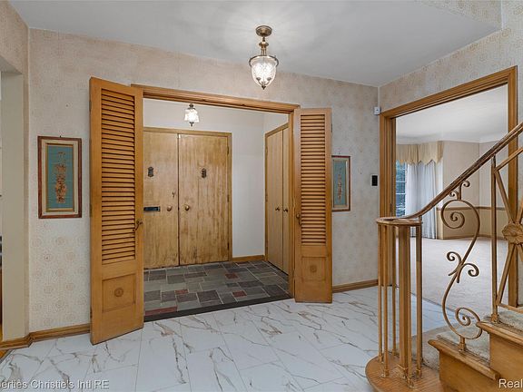 2nd image of 19262 Strathcona Dr
