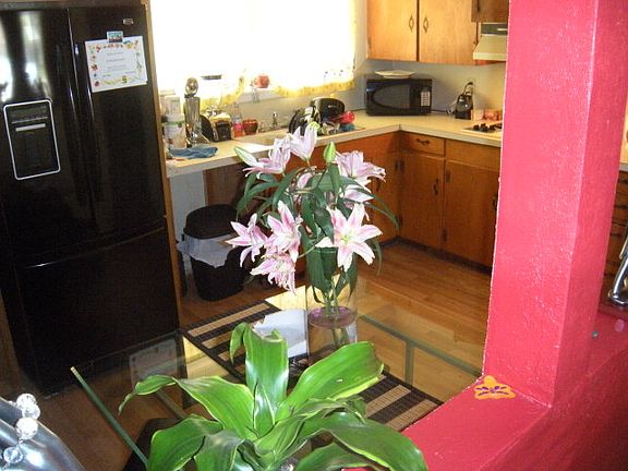 4th image of 1106 Crescent Dr
