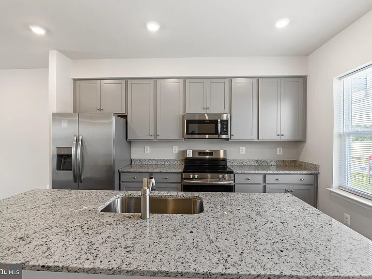 105 Milburn Dr — Photo 13