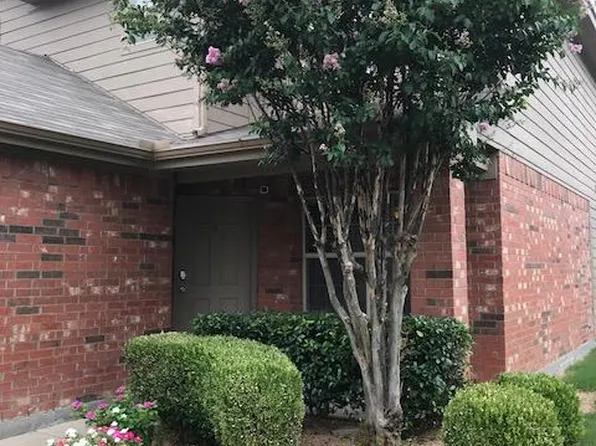 832 Santa Rosa Dr, Haslet, TX 76052