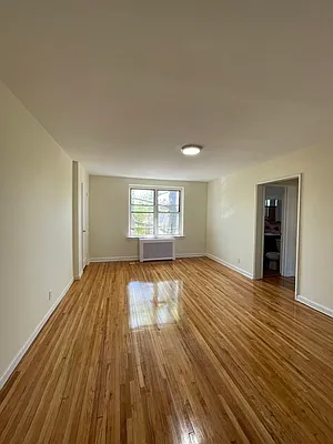 Rented by KEYNDOOR LLC | media 7