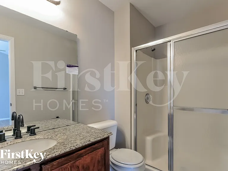 212 Royallmanor Ln — Photo 10