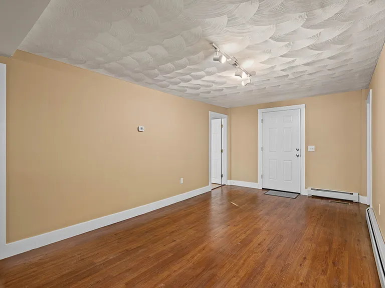 15 Jefferson St #1 — Photo 10