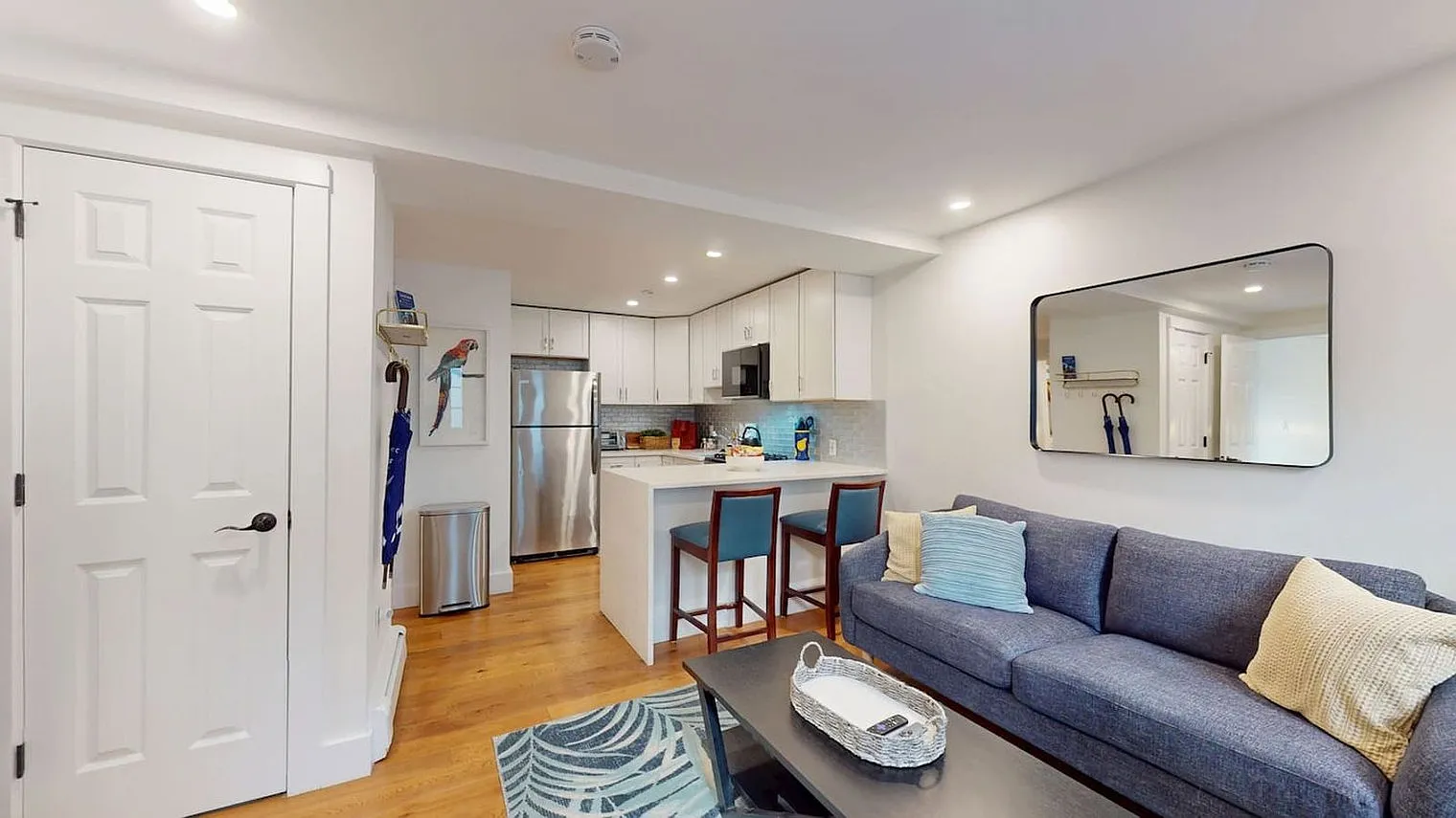 1 bed, 1.0 bath, 495 sqft, $8,637 — Photo 2