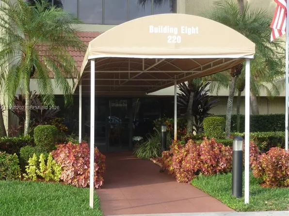 220 Lakeview Dr APT 301, Fort Lauderdale, FL 33326