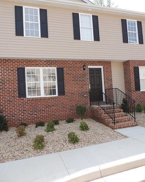 1st image of 110 Aaron Pl Unit 16