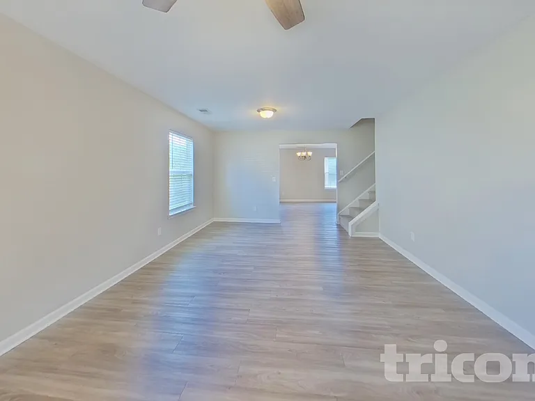 430 Grand National Ln — Photo 3