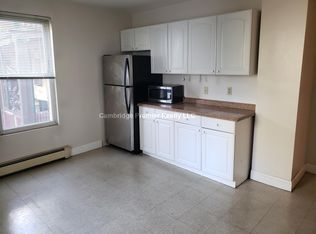 277 Pearl St #1R, Cambridge, MA 02139