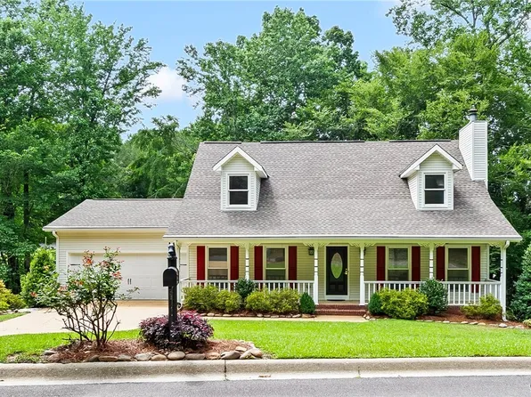 11417 April Sound Dr, Northport, AL 35475